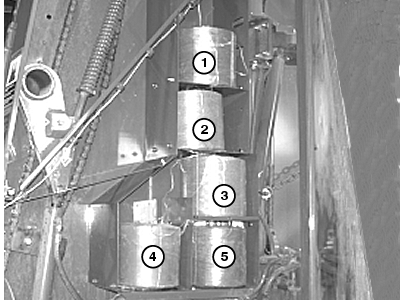 E83758
